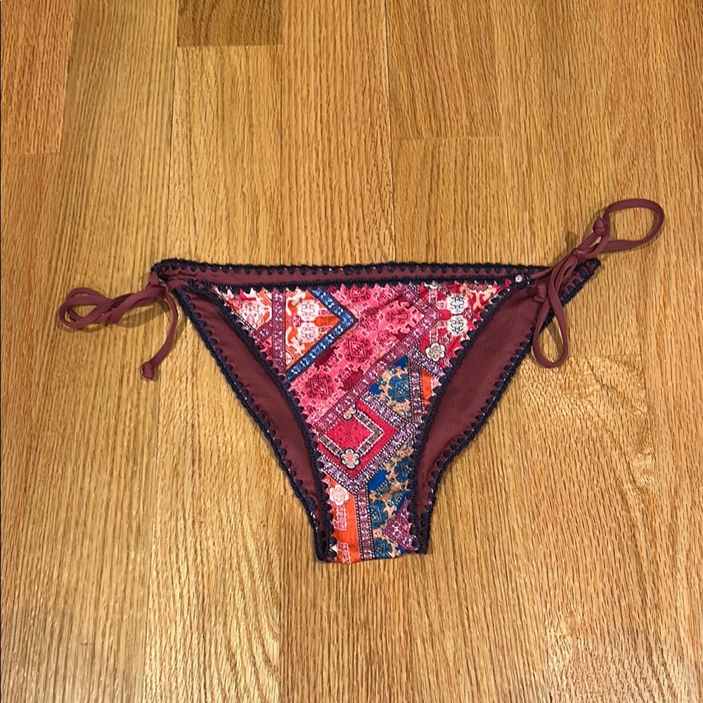 Cheeky and Reversible w/Colorful Patterns Bikini Bottom - Size Small